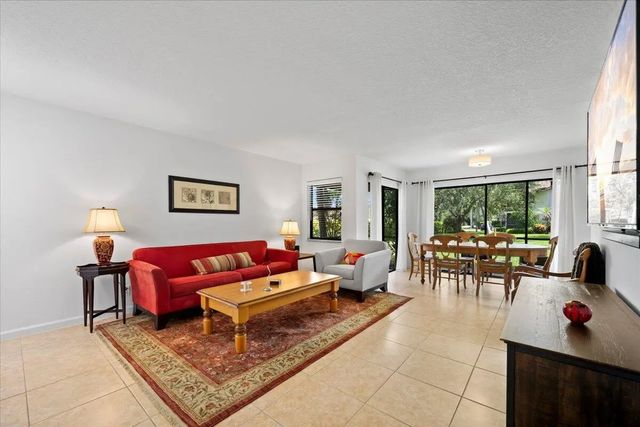 12660 Shoreline Drive #1a, Wellington