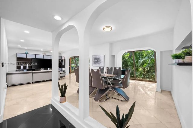5 of 37 - 19860 Ne 24th Court, Miami, FL