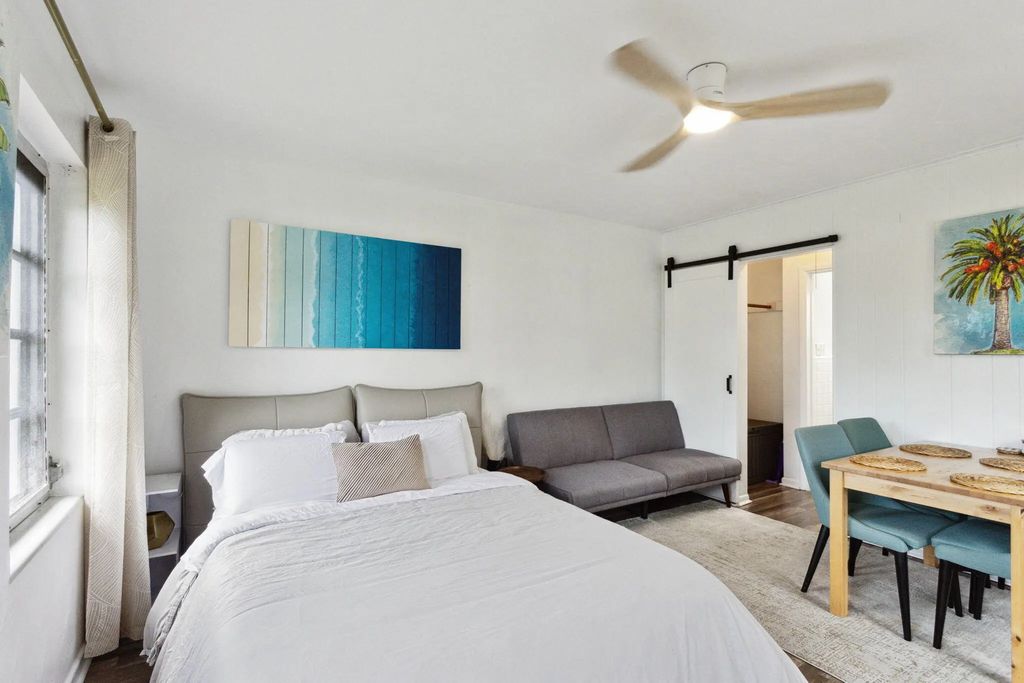 651 Oak Street, Boynton Beach