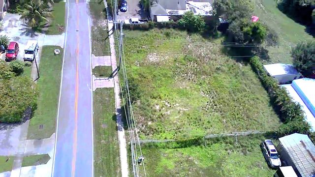 3 of 5 - 1305 Suwanee Drive, West Palm Beach, FL