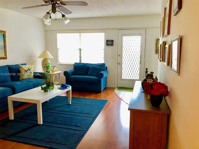 2 of 22 - 300 Sw 134th Way #405e, Pembroke Pines, FL