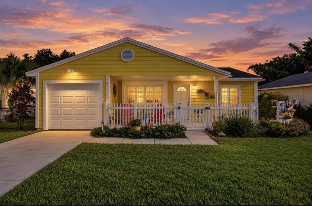9099 Carma Drive, Boynton Beach