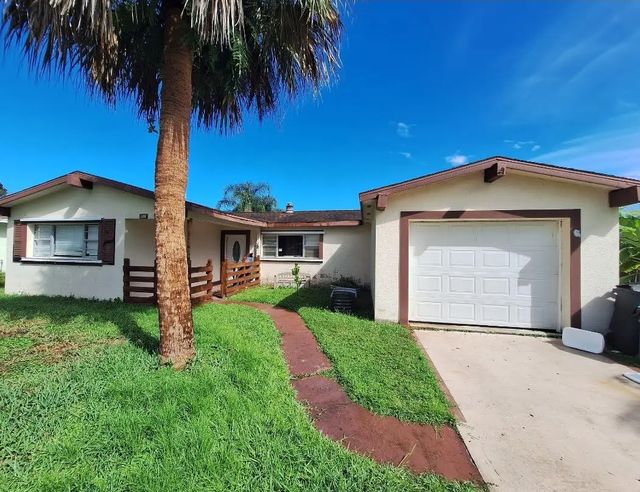 115 Se Camino Street, Port St. Lucie