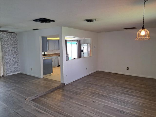3 of 12 - 115 Se Camino Street, Port St. Lucie, FL