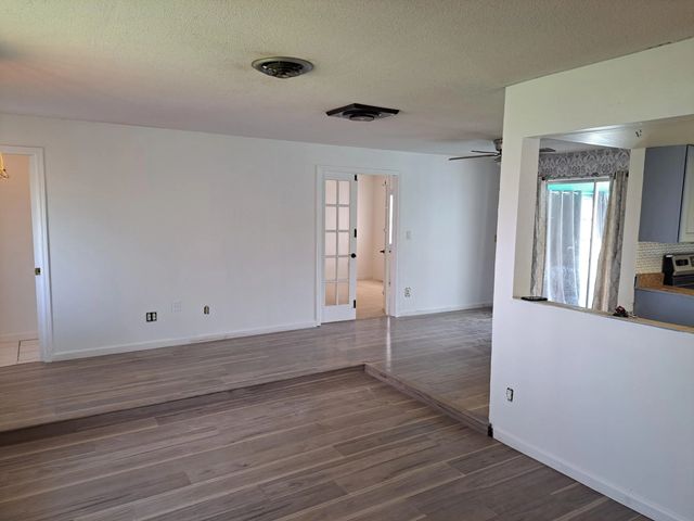 4 of 12 - 115 Se Camino Street, Port St. Lucie, FL