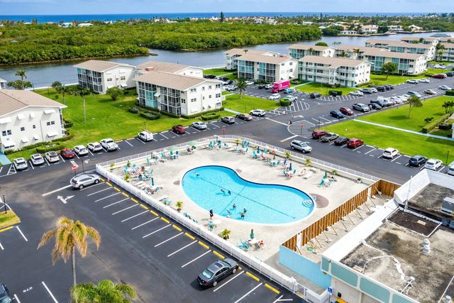 4 of 42 - 150 Horizon Street E, Boynton Beach, FL