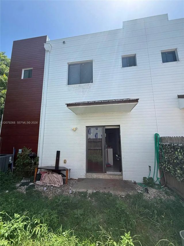 2 of 20 - 916 Nw 8th Street #6, Florida City, FL