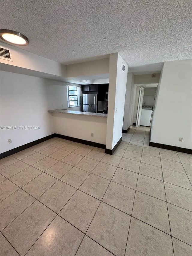 5 of 27 - 18224 Mediterranean Boulevard #2-17, Miami, FL