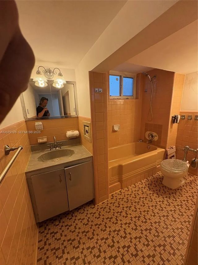 5 of 17 - 1751 Washington Avenue #1h, Miami Beach, FL