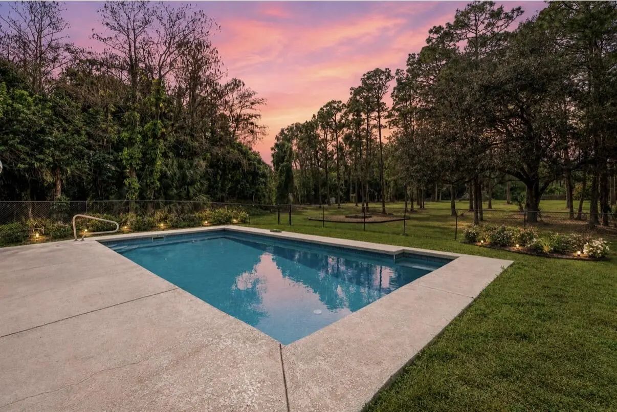 LOXAHATCHEE GROVES Real Estate listing B26072191, Loxahatchee FL