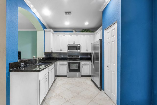 2 of 15 - 341 Indian Creek Parkway #103, Jupiter, FL