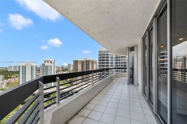 3 of 18 - 19101 Ne 36th Court #2607, Aventura, FL