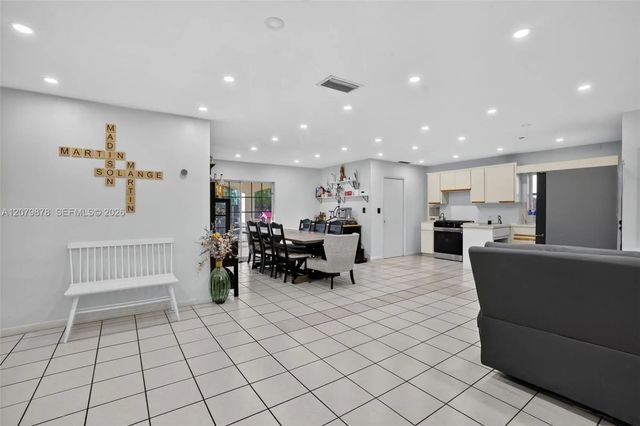 4 of 38 - 18569 Sw 89th Place, Cutler Bay, FL