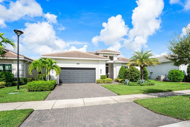 3 of 38 - 5395 St Vincent Lane, Westlake, FL