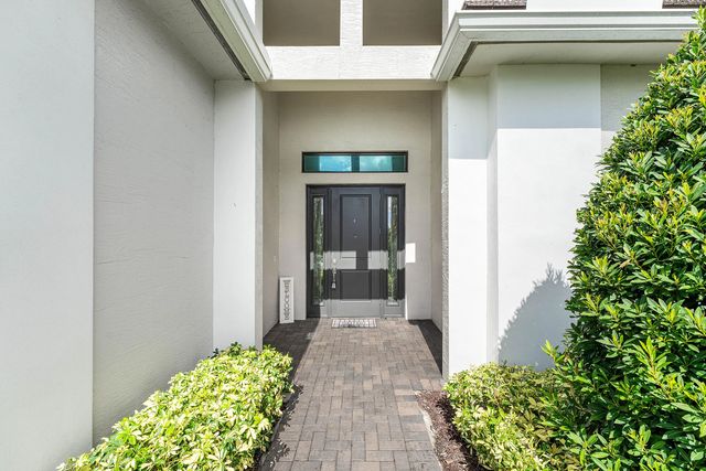 4 of 38 - 5395 St Vincent Lane, Westlake, FL