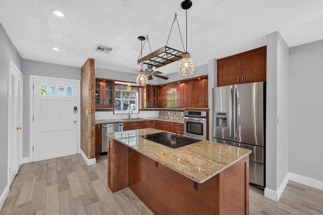 5 of 30 - 2820 Ne 30th Street #9, Fort Lauderdale, FL