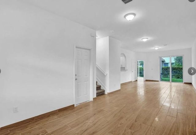 2 of 2 - 4968 Sw 30th Avenue, Fort Lauderdale, FL