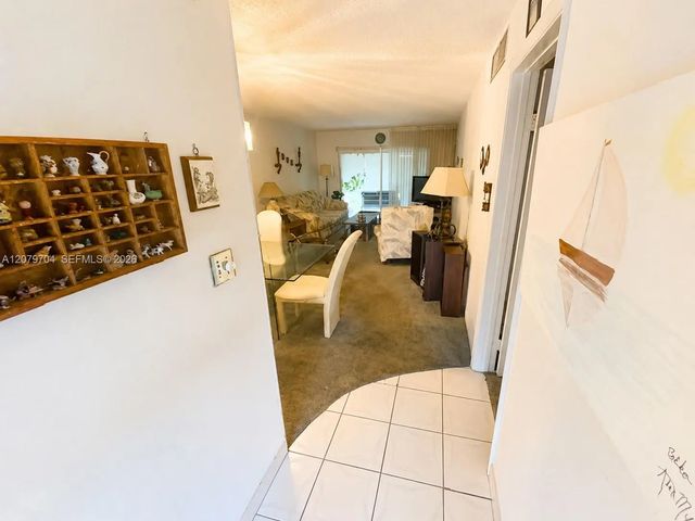5 of 31 - 1751 Nw 75th Avenue #303, Plantation, FL