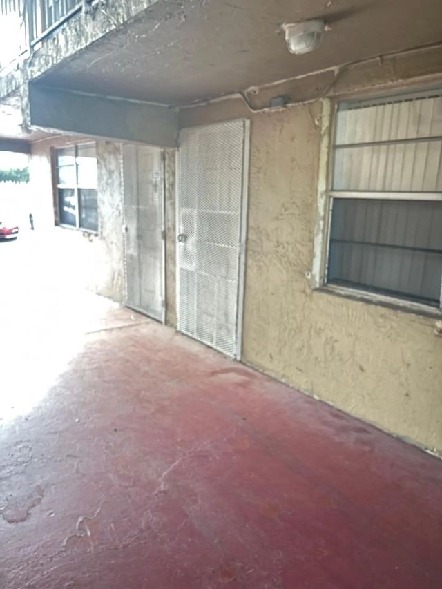 5 of 12 - 301 Nw 177th Street #128, Miami Gardens, FL