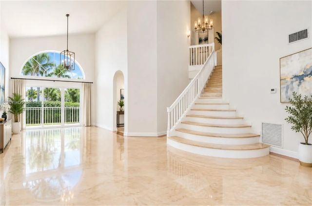 3 of 41 - 10916 Nw 58th Terrace, Doral, FL