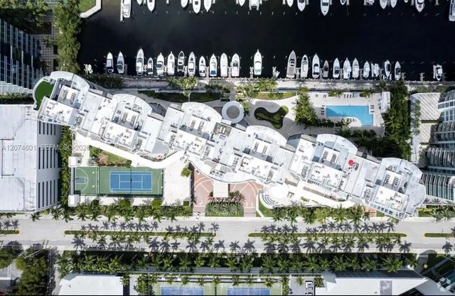 2 of 11 - 3029 Ne 188th Street, Aventura, FL