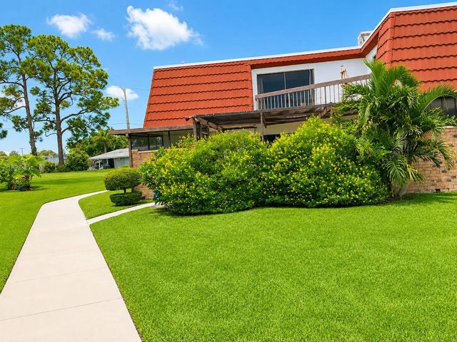 4508 Suburban Pines Drive #4508, Lake Worth