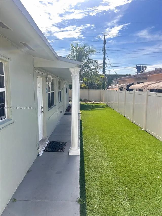3 of 14 - 337 Phippen Waiters Road, Dania Beach, FL