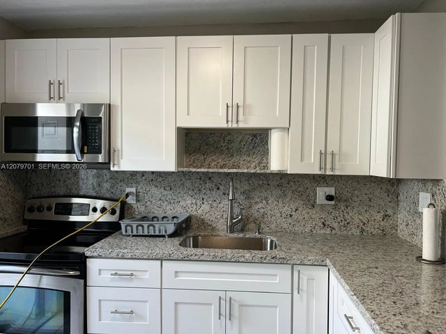 5 of 14 - 337 Phippen Waiters Road, Dania Beach, FL