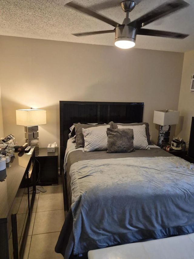 5 of 10 - 214 Cambridge  #i, West Palm Beach, FL