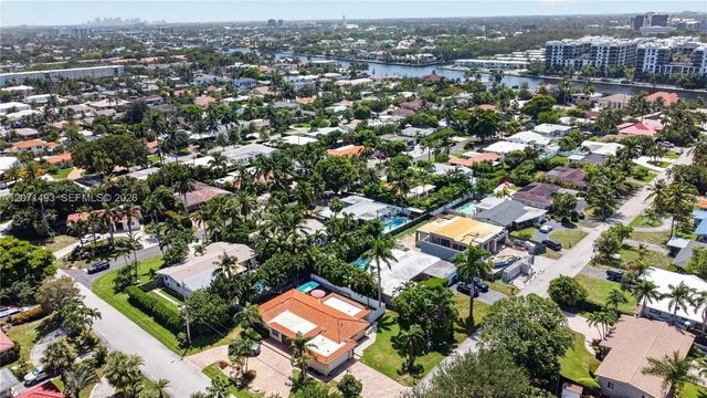 5 of 29 - 2049 Windward Drive, Lauderdale-By-The-Sea, FL
