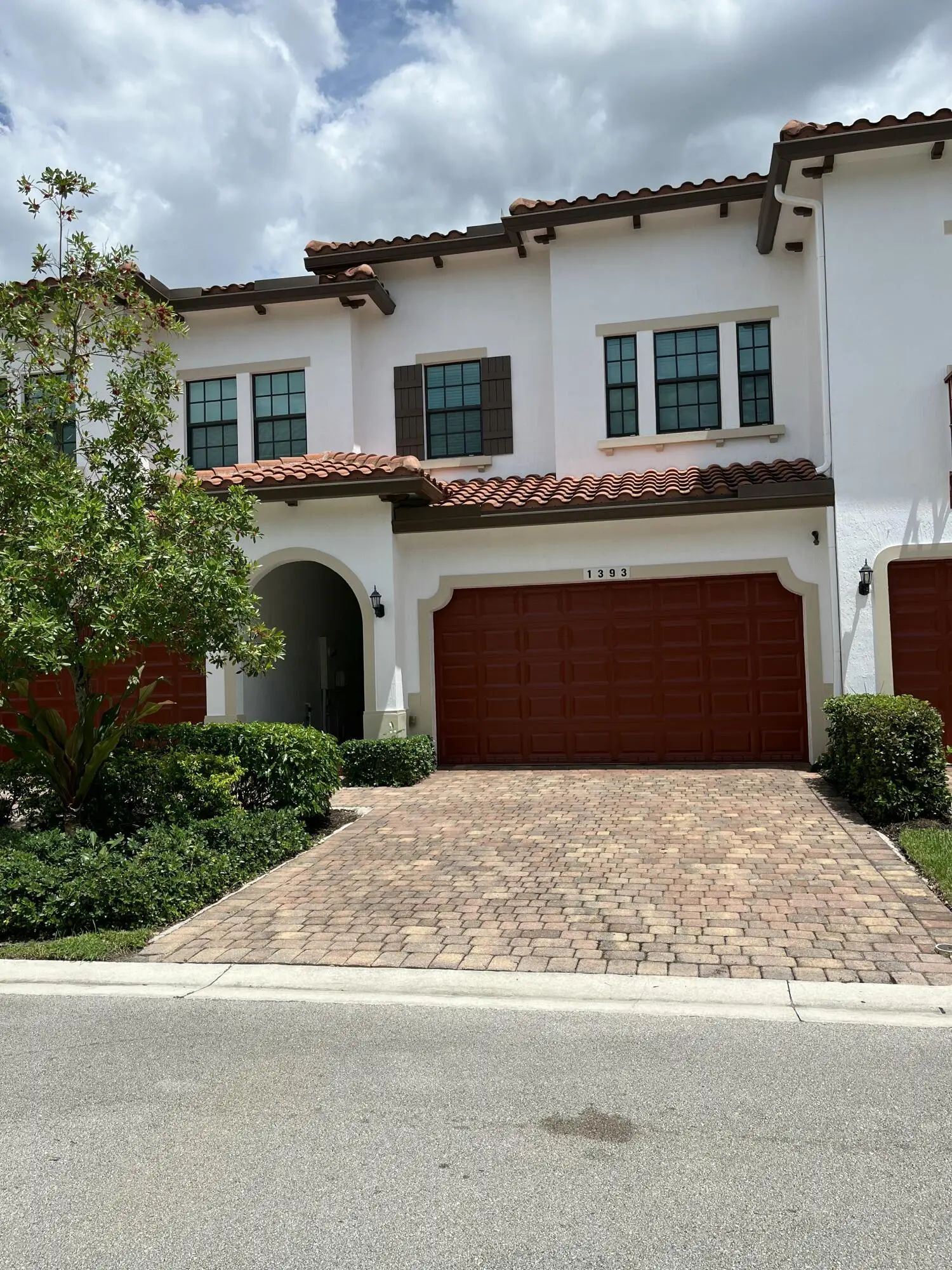 1393 Sw 115th Avenue, Pembroke Pines