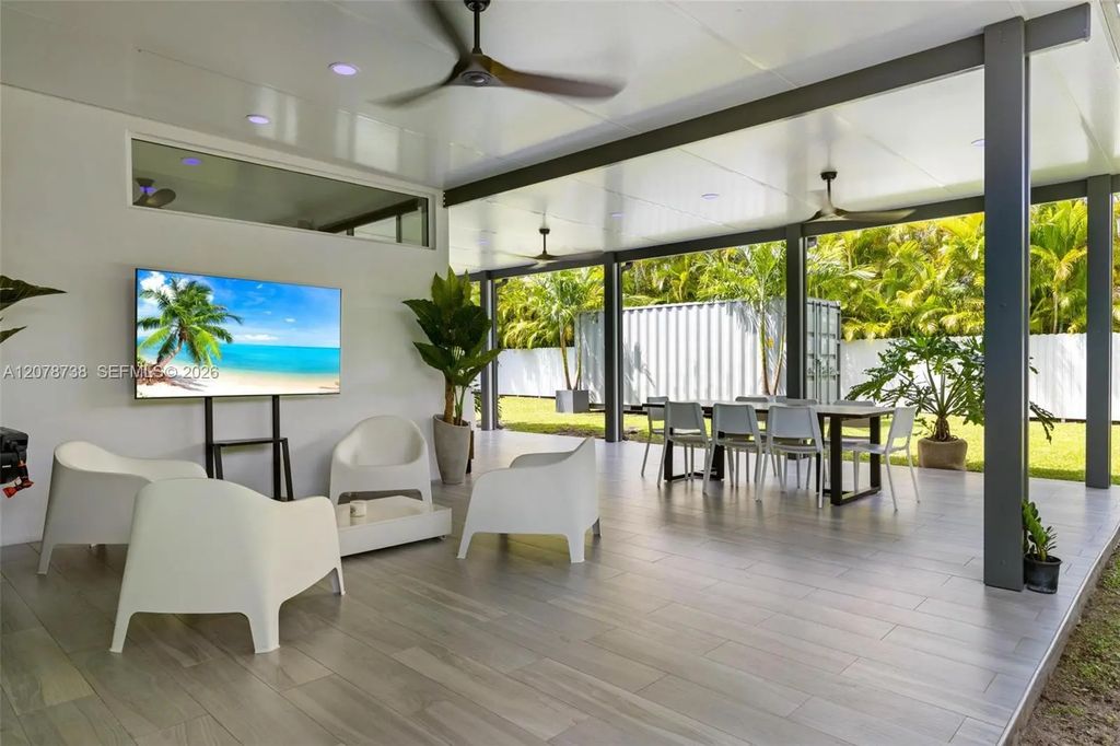 6140 Sw 65th Avenue, South Miami