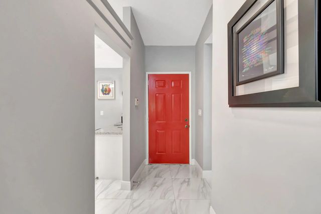 2 of 33 - 10927 Dolphin Palm Court #a, Boynton Beach, FL