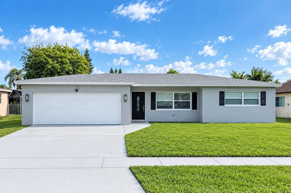 11184 Median Street, Boca Raton