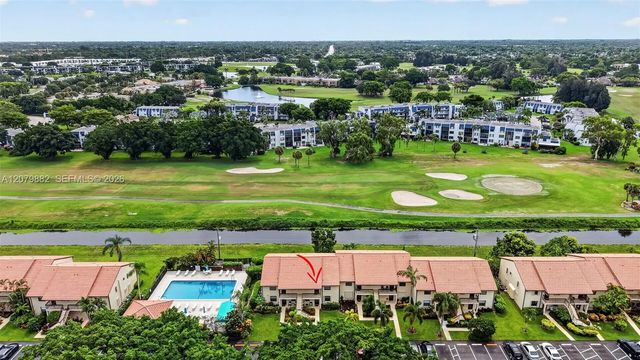 2 of 34 - 4626 Lucerne Lakes Boulevard E #202, Lake Worth, FL