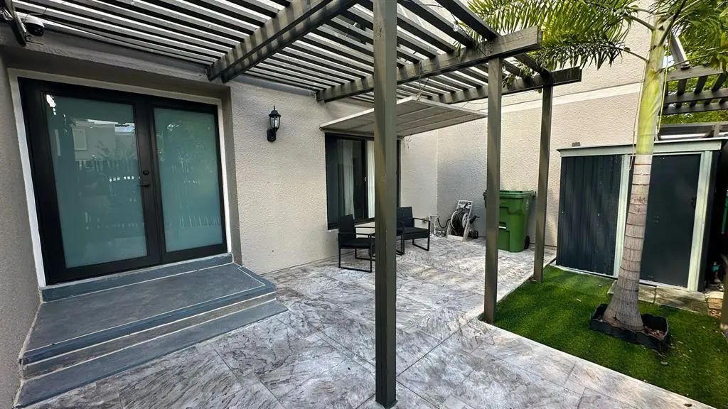 11205 Nw 15th Street #11205, Pembroke Pines