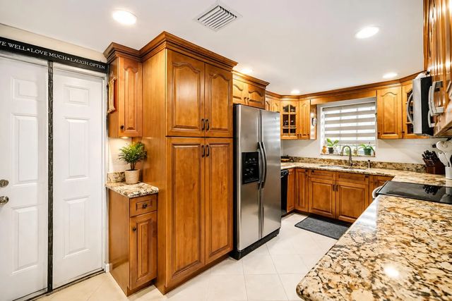 2 of 14 - 404 S 62nd Terrace, Hollywood, FL