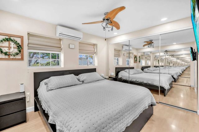 5 of 14 - 404 S 62nd Terrace, Hollywood, FL