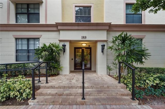 1919 Van Buren Street #614a, Hollywood