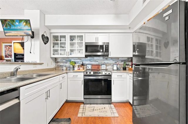 3 of 28 - 1919 Van Buren Street #614a, Hollywood, FL