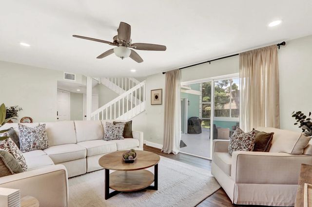 3 of 38 - 35 Se Beech Tree Lane, Stuart, FL