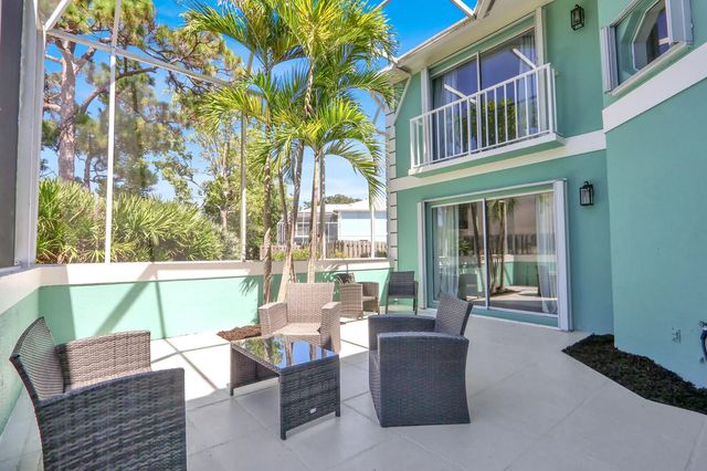 4 of 38 - 35 Se Beech Tree Lane, Stuart, FL