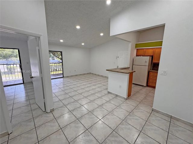 3 of 17 - 18905 Nw 62nd Avenue #204, Hialeah, FL