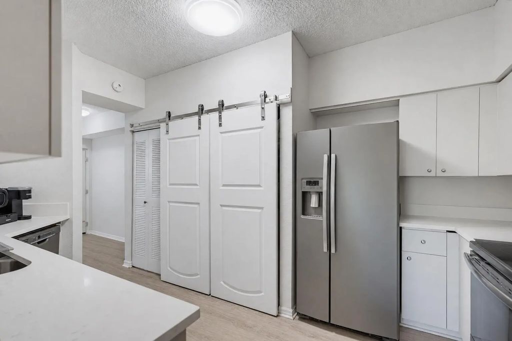 350 Crestwood Circle #306, Royal Palm Beach