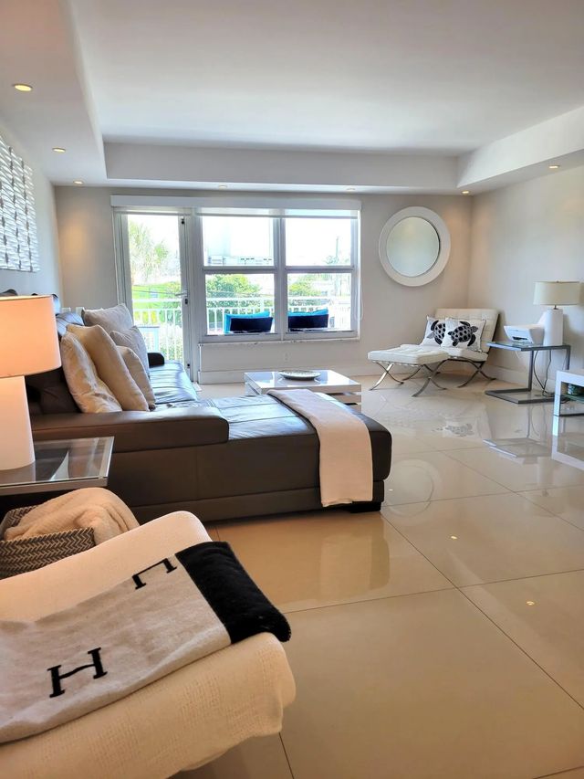 5 of 53 - 3000 E Sunrise Boulevard #2b, Fort Lauderdale, FL