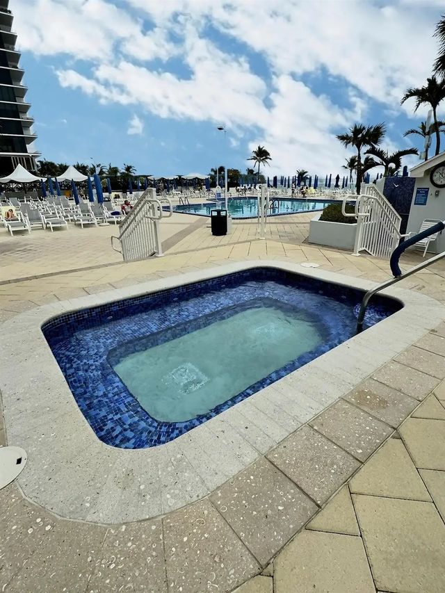 5 of 44 - 2030 S Ocean Drive #1626, Hallandale Beach, FL