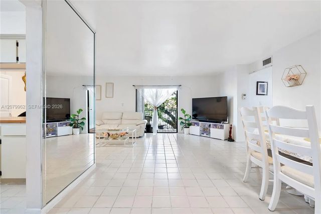5 of 32 - 5825 W 25 Court #212, Hialeah, FL
