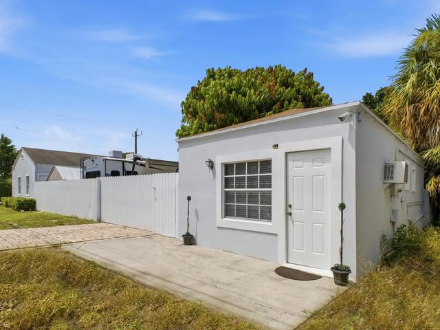 3 of 28 - 801 Hampton Road, West Palm Beach, FL