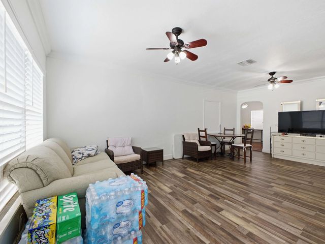 4 of 28 - 801 Hampton Road, West Palm Beach, FL