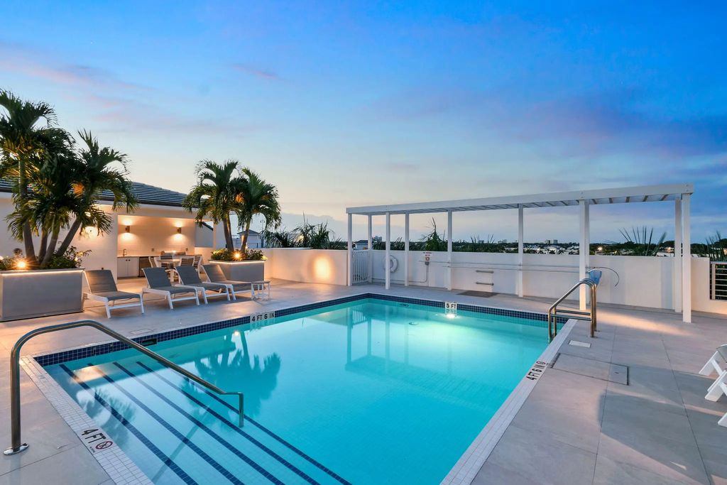 1 S Coastal Way #202, Jupiter